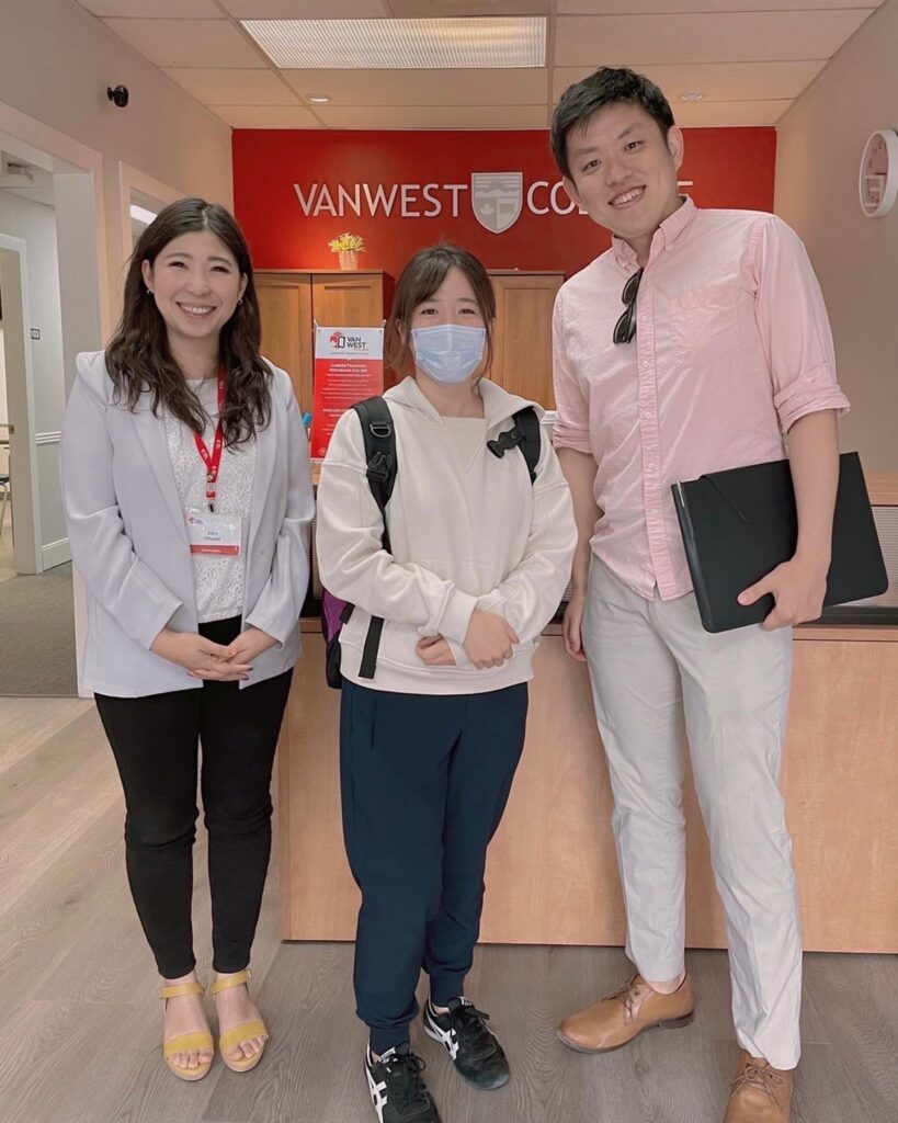 ケロウナの語学学校バンウェストのカウンセラー